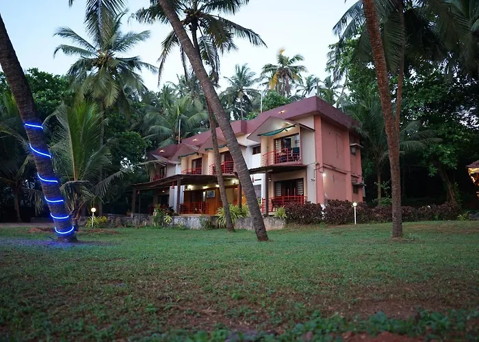 Club 7 Beach Resort